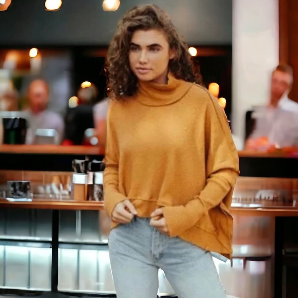 FREE PEOPLE NEW JUICY LONG SLEEVE WAFFLE KNIT OVERSIDED THERMAL CANYON MOON L - Picture 3 of 13